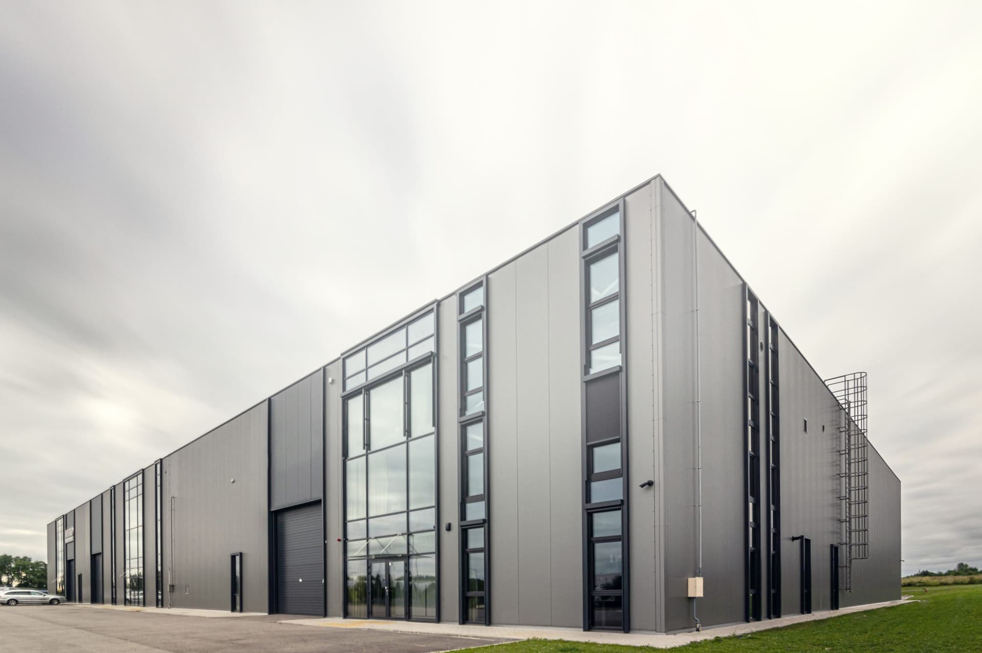 LEUKO ĮRANKIŲ SERVISAS - Hero Image