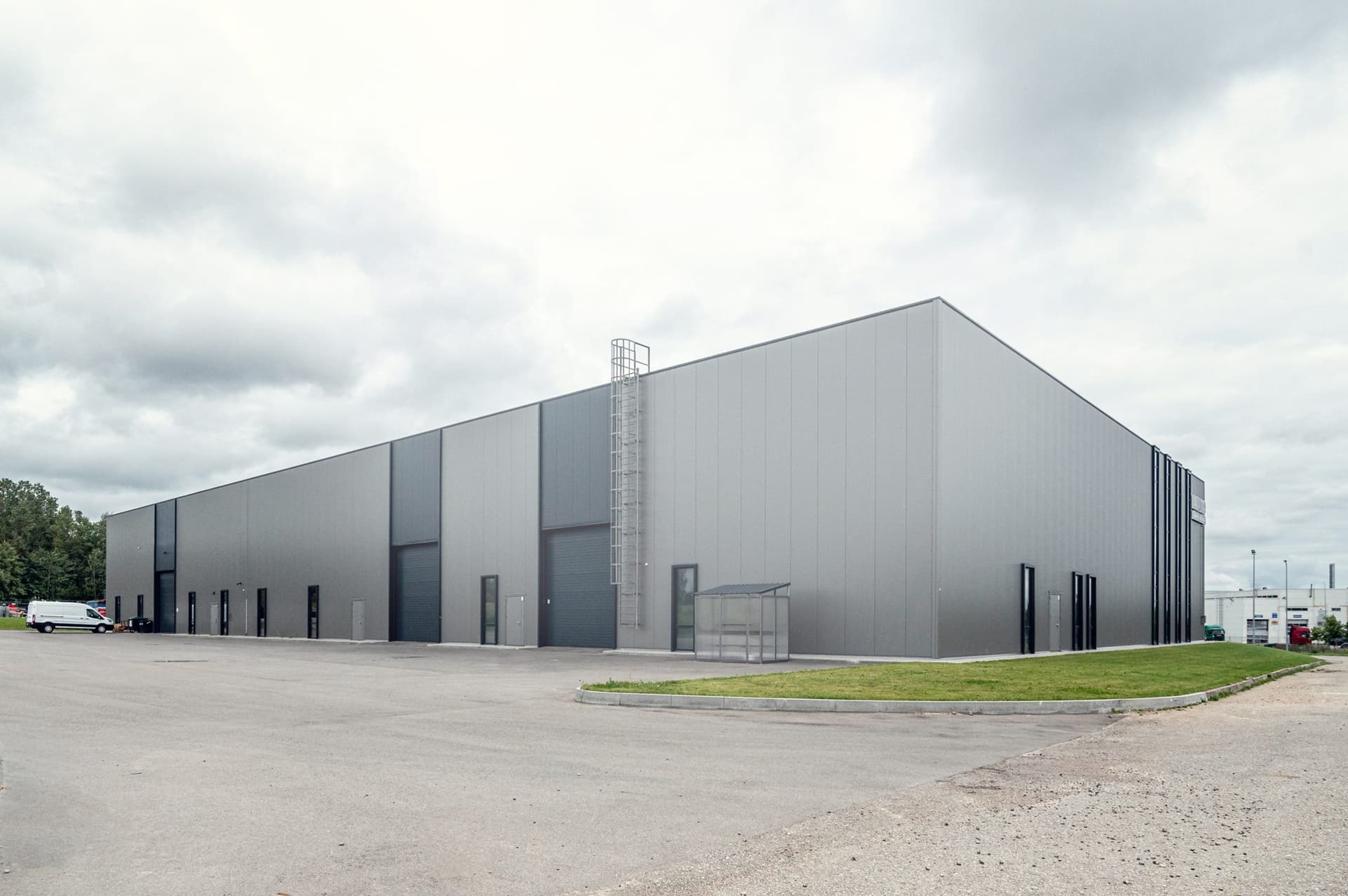 LEUKO ĮRANKIŲ SERVISAS - Image 3